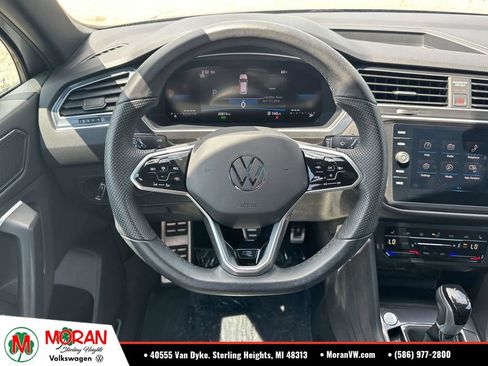 Certified 2023 Volkswagen Tiguan SE R-Line AWD/4WD image 17