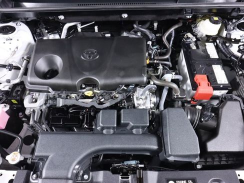 Used 2022 Toyota RAV4 LE AWD/4WD image 36