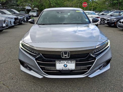 Used 2021 Honda Accord Sport image 3
