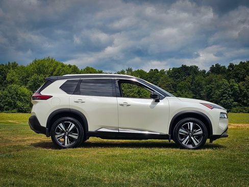 Used 2021 Nissan Rogue SL w/ Premium Package AWD/4WD image 2
