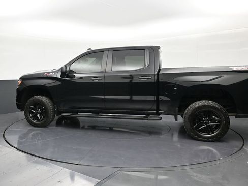 Used 2024 Chevrolet Silverado 1500 Custom Trail Boss AWD/4WD image 2