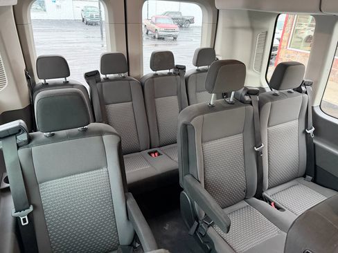 Used 2022 Ford Transit 350 XLT image 21