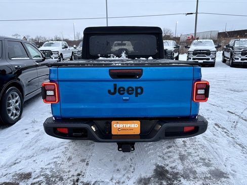 Certified 2022 Jeep Gladiator Sport image 4