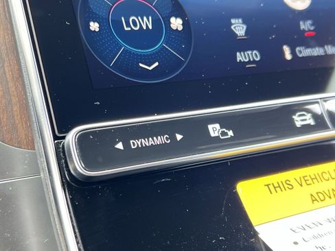 Certified 2025 Mercedes-Benz GLC 300 4MATIC image 31