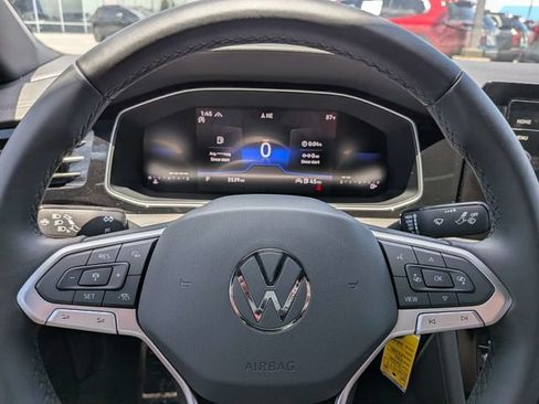 Used 2026 Volkswagen Jetta Sport FWD image 35