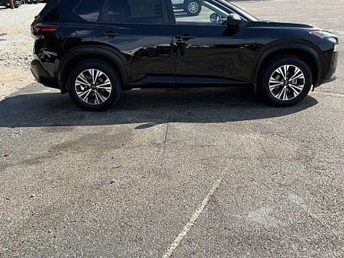 Used 2023 Nissan Rogue SV w/ SV Premium B Package FWD image 8