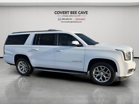 Used 2018 GMC Yukon XL SLE w/ SLE Value Package image 12
