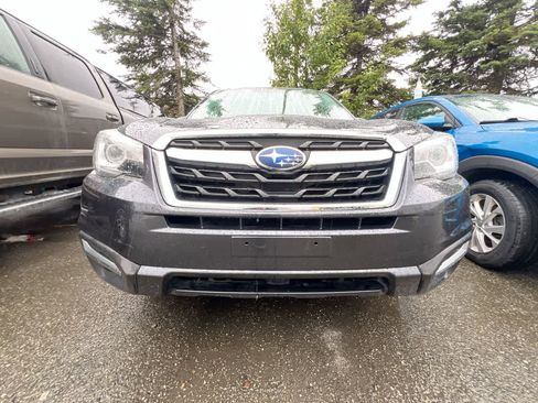 Used 2017 Subaru Forester 2.5i Touring AWD/4WD image 29