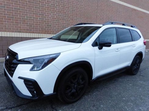 Used 2023 Subaru Ascent Onyx Edition image 1