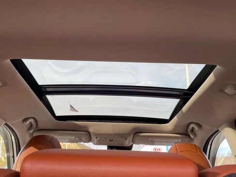 Used 2019 Nissan Rogue SL w/ Premium Package image 19