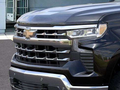 New 2026 Chevrolet Silverado 1500 LTZ w/ LTZ Premium Package AWD/4WD image 13