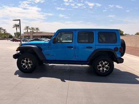 Used 2023 Jeep Wrangler Unlimited Rubicon AWD/4WD image 5