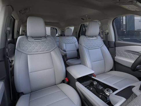 New 2026 Ford Explorer Platinum w/ LUX Leather Package AWD/4WD image 12