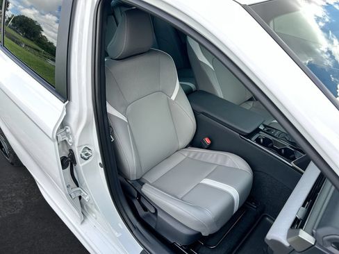 Certified 2026 Toyota Camry SE w/ Convenience Package FWD image 32