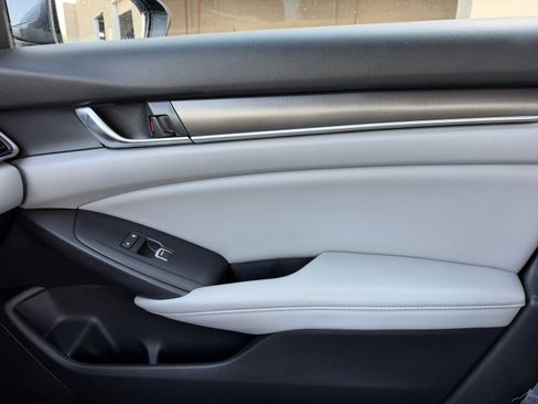 Used 2020 Honda Accord LX image 16