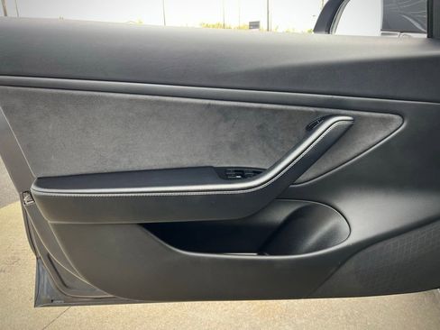 Used 2018 Tesla Model 3 Long Range image 30