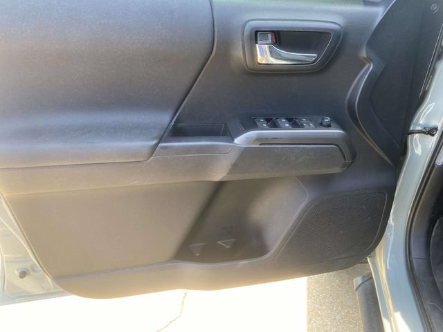 Used 2022 Toyota Tacoma TRD Sport w/ Technology Package AWD/4WD image 13