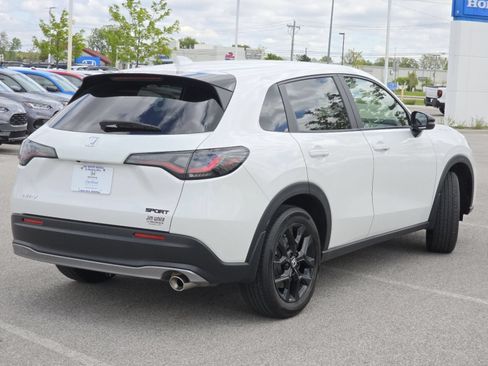 Certified 2024 Honda HR-V Sport image 17