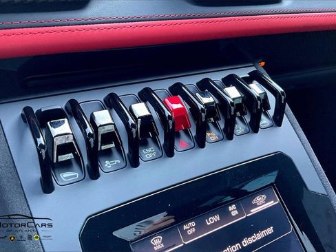 Used 2023 Lamborghini Huracan Tecnica image 22