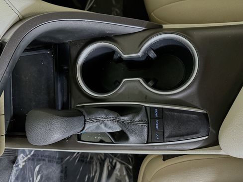 Used 2023 Toyota Camry LE image 20