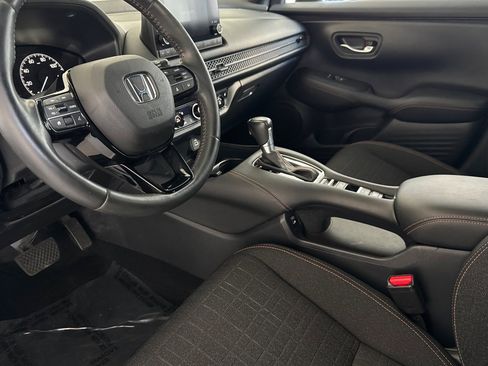 Used 2024 Honda HR-V Sport image 4