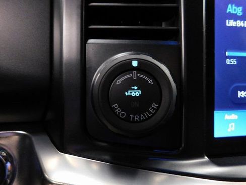 Used 2025 Ford F250 King Ranch w/ FX4 Off-Road Package image 40