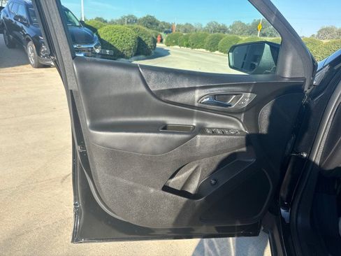Used 2024 Chevrolet Equinox LT image 4
