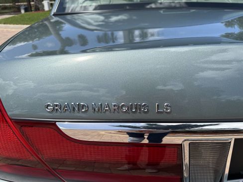 Used 2005 Mercury Grand Marquis LS image 10