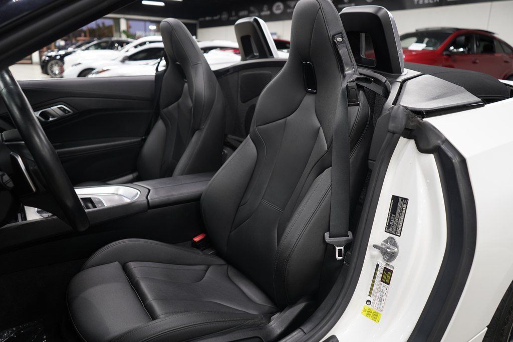 Used 2022 BMW Z4 sDrive30i w/ Driving Assistance Package RWD image 18