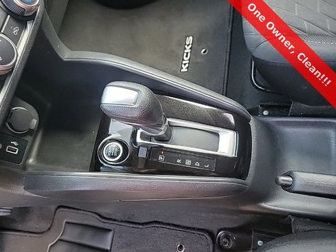 Used 2021 Nissan Kicks S image 29