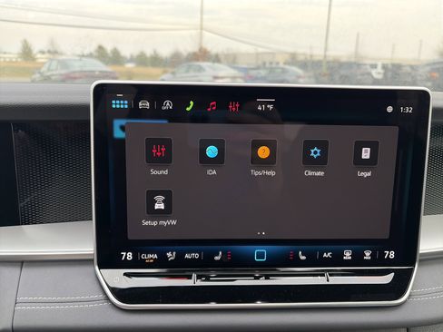 New 2026 Volkswagen Tiguan SE R-Line image 28