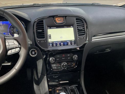 Used 2023 Chrysler 300 S image 7