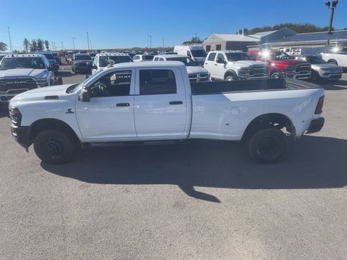 New 2026 RAM 3500 Tradesman AWD/4WD image 6