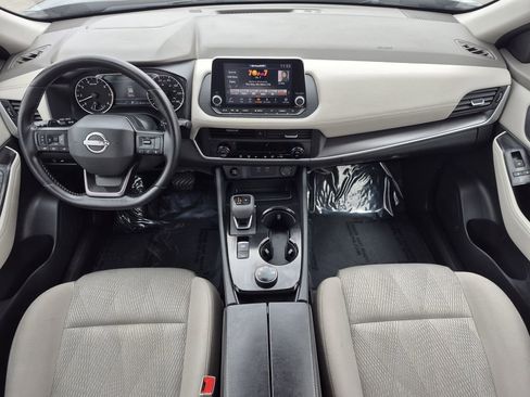 Used 2025 Nissan Rogue SV AWD/4WD image 14