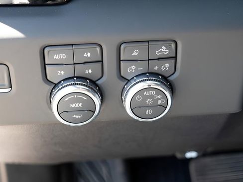 New 2026 GMC Sierra 2500 AT4 w/ AT4 Premium Plus Package image 18