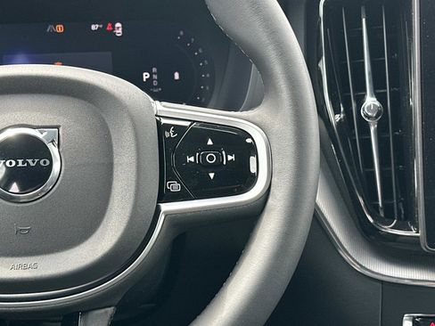 New 2026 Volvo XC60 B5 Ultra w/ Climate Package image 9
