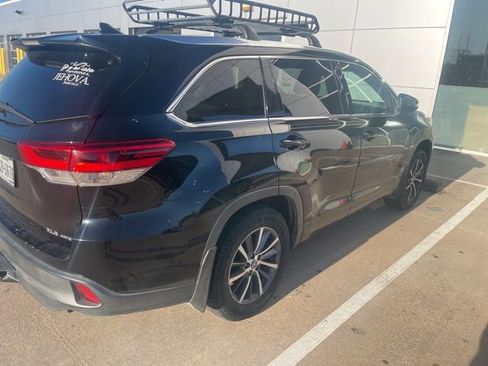 Used 2018 Toyota Highlander XLE image 4