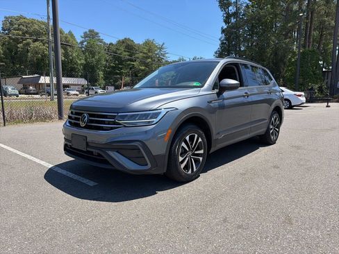 Used 2023 Volkswagen Tiguan S w/ Driver Assistance Package FWD image 2