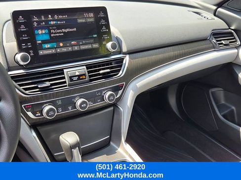 Used 2018 Honda Accord EX image 28