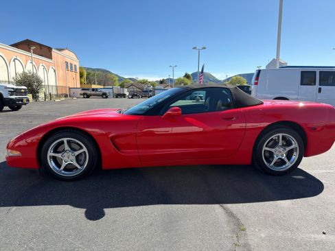 Used 2001 Chevrolet Corvette Convertible w/ Preferred Equipment Group2 image 5