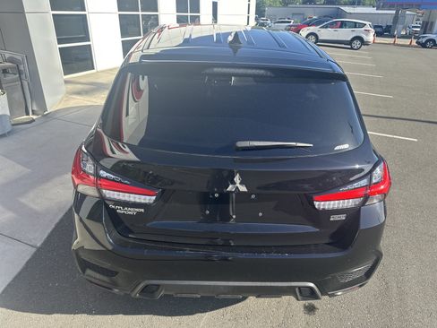 Used 2023 Mitsubishi Outlander Sport ES AWD/4WD image 7