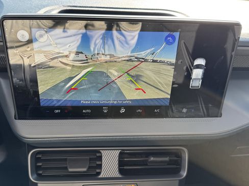 New 2026 Ford Maverick XL image 18