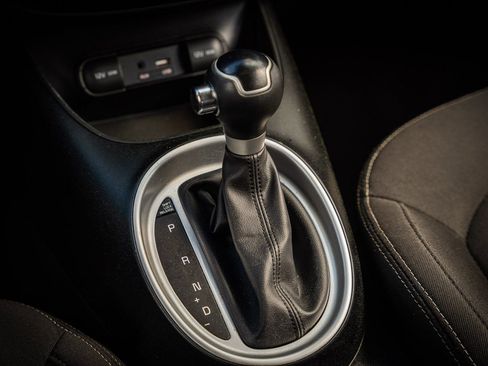 Used 2019 Kia Soul image 30