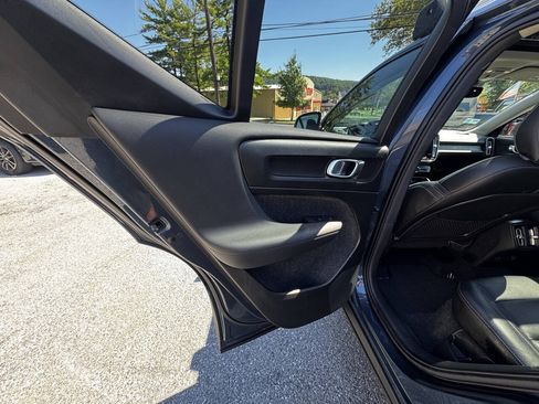 Used 2019 Volvo XC40 T5 Inscription AWD/4WD image 15
