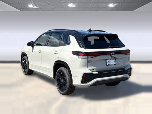New 2026 Volkswagen Tiguan SE R-Line AWD/4WD image 3