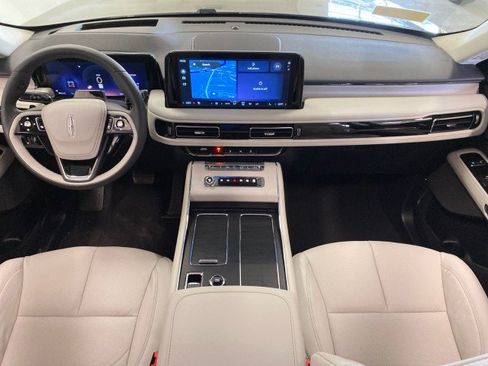 New 2026 Lincoln Aviator Reserve AWD/4WD image 12