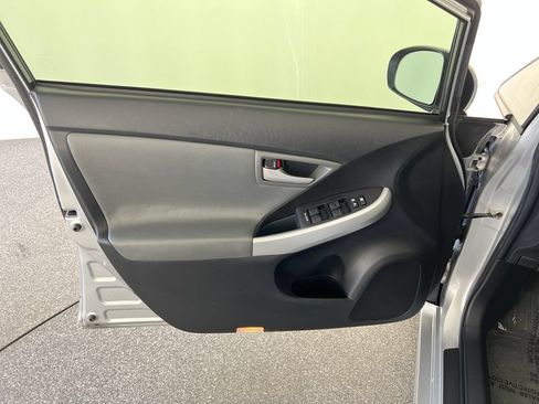 Used 2013 Toyota Prius Three w/ Solar Roof Pkg FWD image 13