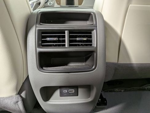 Certified 2024 Cadillac XT5 Premium Luxury image 29