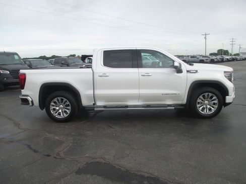 Used 2022 GMC Sierra 1500 Denali AWD/4WD image 5