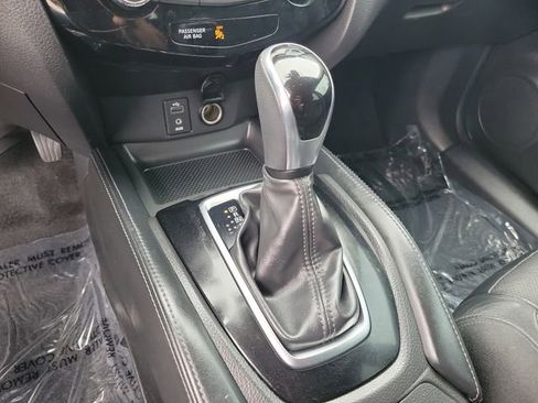 Used 2017 Nissan Rogue SL w/ SL Premium Package AWD/4WD image 24
